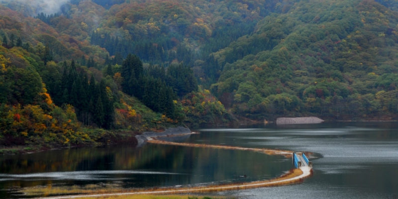 不動出生橋の風景