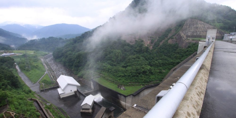 横川ダムの風景