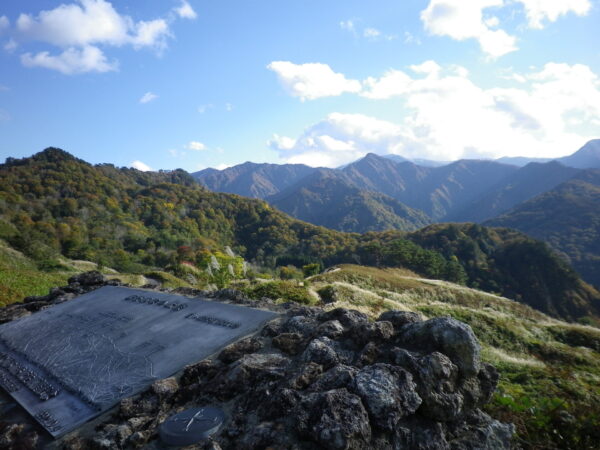 紅葉情報　樽口峠　天狗橋（10/24）